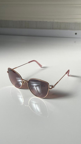 عینک آفتابی زنانه مدل گربه ای طرح شیشه ای