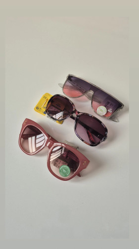 عینک آفتابی زنانه با کاور زیپی هدیه 🎁