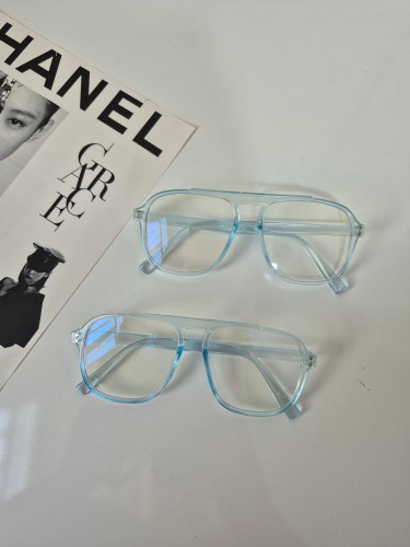 عینک بلوکات ترند رنگ آبی آسمانی