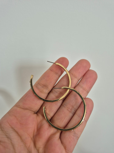 گوشواره زنانه مدل حلقه ای نگین دار